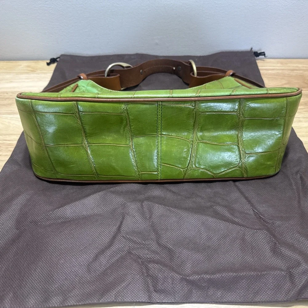 Vintage Dooney & Bourke Green Crocodile Embossed Medium Hobo Bag Purse J599095
